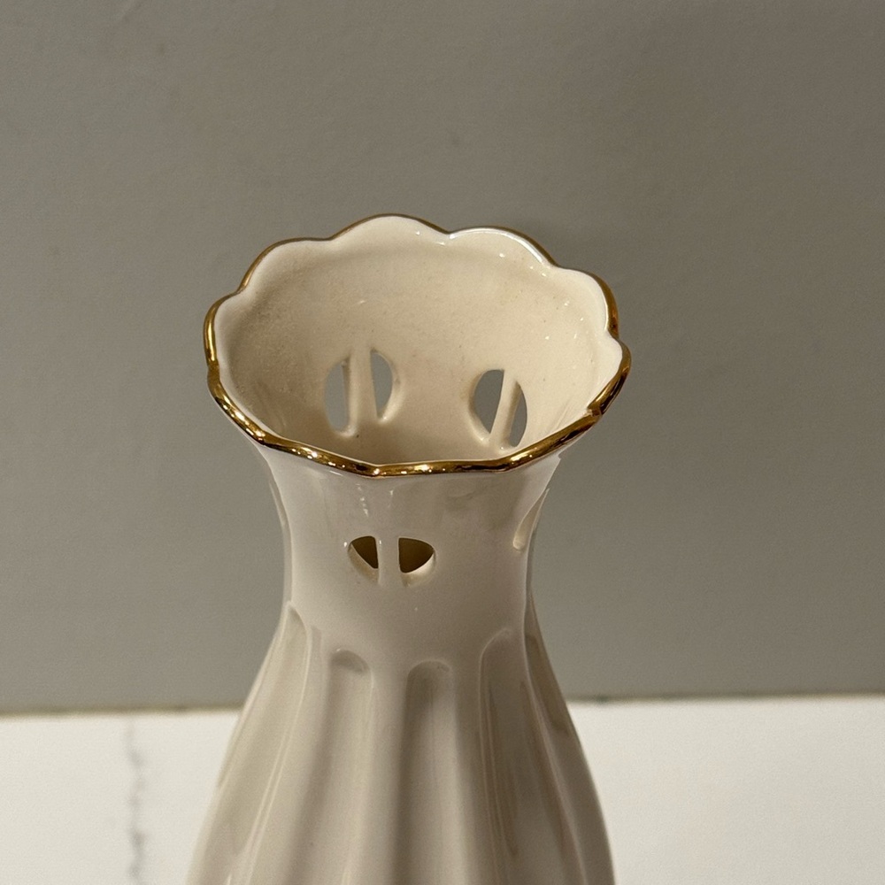 Lenox Ivory and Gold Trim Bud Vase - Picture 4 of 6